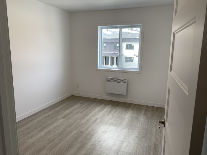 2332-305 4½ (juillet),), Des Prospecteurs, Sherbrooke, J1H 0M5 – Image 24