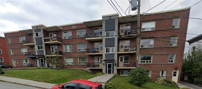 5½ 975-4 rue Perry, Sherbrooke, J1H3Z5 (août)