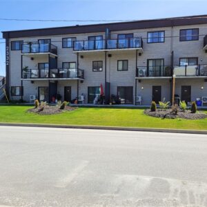 2332-305  4½ Des Prospecteurs, Sherbrooke, (Vacant) J1H 0M5