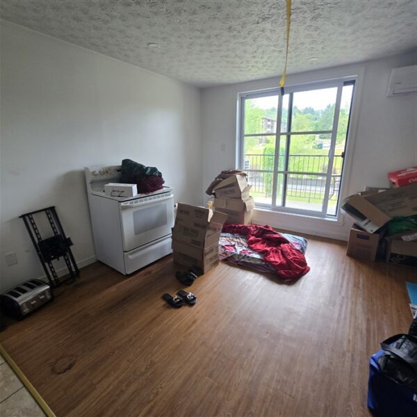 4½ (Octobre 2025), 307-2000 rue Gauthier, Sherbrooke, J1H 6A5 – Image 2