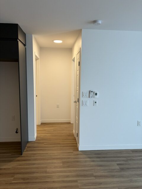 3600-006 TRÈS BEAU 3 1/2 STYLE CONDO DISPONIBLE (Vacant) SITUÉ PRÈS DE L'UNIVERSITÉ ET AUTOROUTE 410 – Image 13