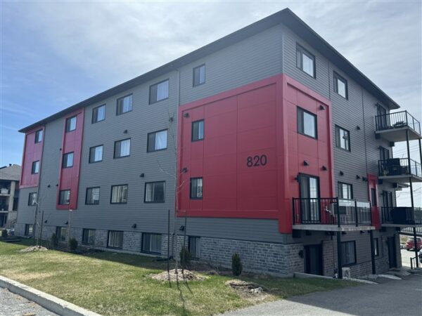 820-203 très beau 4 1/2  (Mars) rue Lamarche, Sherbrooke J1H 0M9
