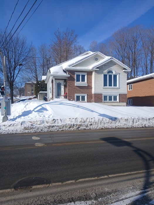 1557-1559 BELVÉDÈRE SUD (JUILLET) SHERBROOKE, J1H 4E4