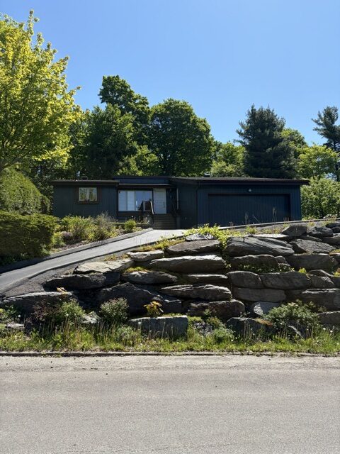 TRÈS BELLE MAISON DE PRESTIGE 665 RUE CHAMBLY, (Août) SHERBROOKE, J1J2Y1
