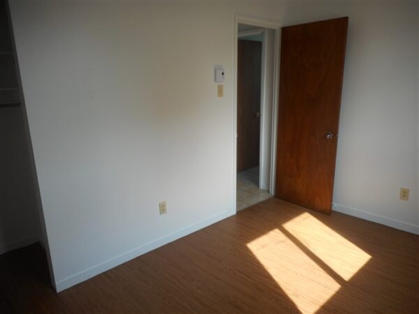 2080-310 rue Gauthier 1050$ Vacant – Image 16