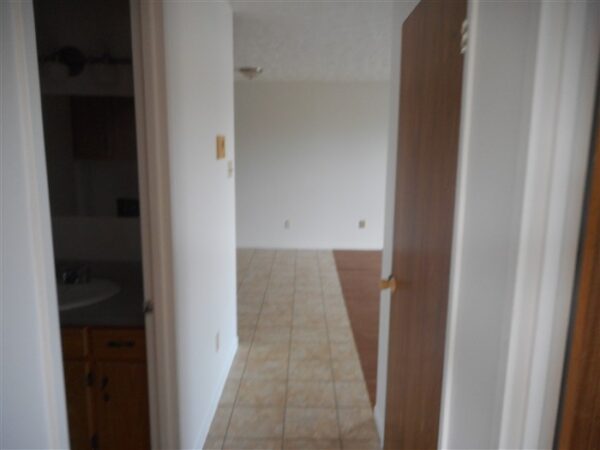 2080-310 rue Gauthier 1050$ Vacant – Image 8