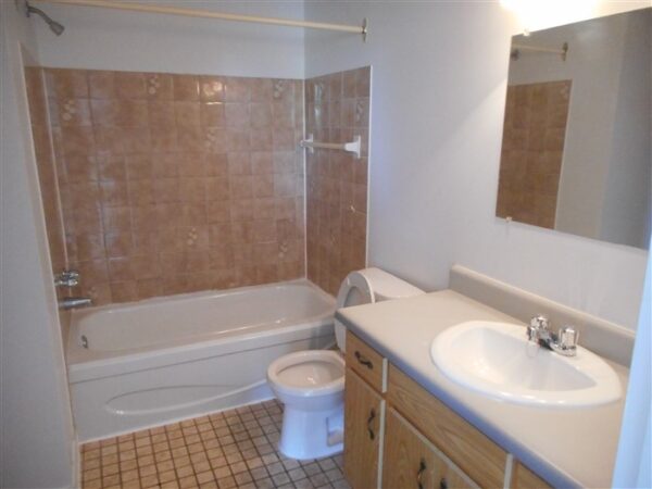 2080-310 rue Gauthier 1050$ Vacant – Image 9