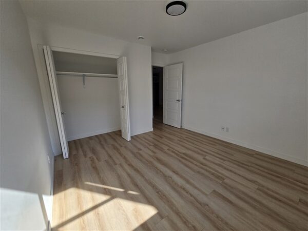 1050-106 rue King Est, secteur Fleurimont à Sherbrooke (Vacant) – Image 15