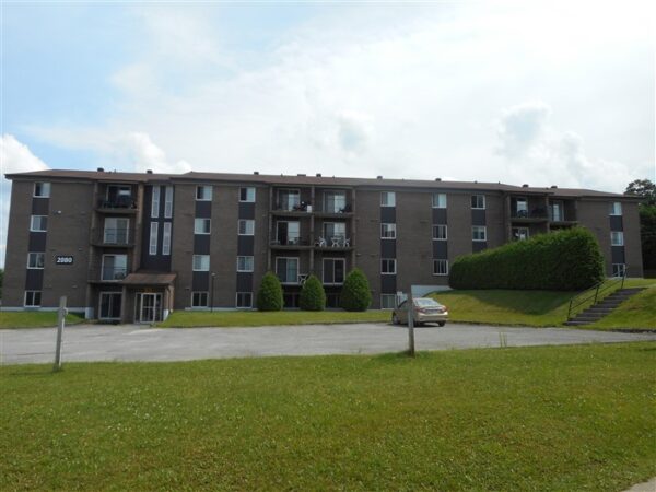 2080-310 rue Gauthier 1050$ Vacant