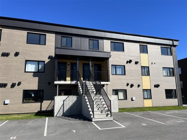 2318 rue des Prospecteurs, Carré Belvédère, Sherbrooke (Novembre)
