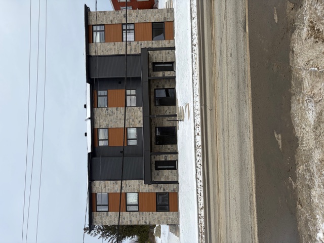 85-1 rue Principale Sud, Windsor Très grand 5½ neuf — photo 1