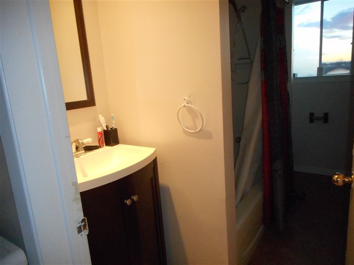 80 Rue du Moulin, Windsor, QC J1S 1M2 (1er juillet ou 1er août 2026) – Image 2