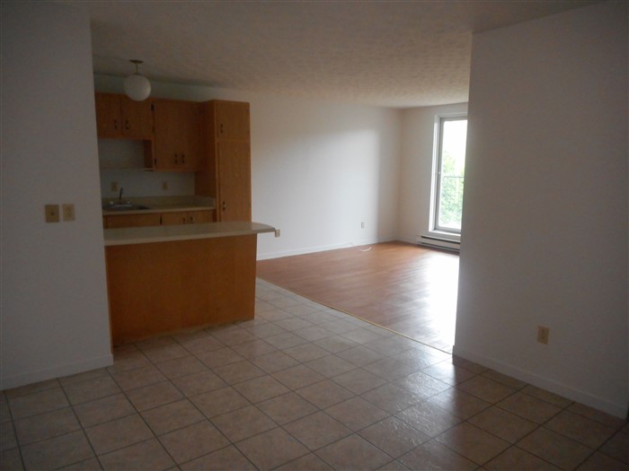 2020-307 Rue Gauthier, Sherbrooke, QC J1H 6A5 (Vacant) – Image 2