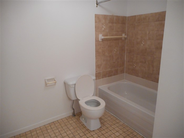 2020-307 Rue Gauthier, Sherbrooke, QC J1H 6A5 (Vacant) – Image 13