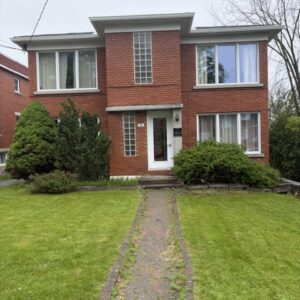 50-3 Rue Heneker, Sherbrooke, QC (Juillet) J1J 3G3