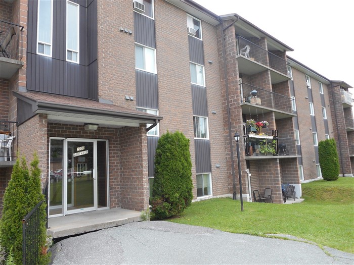 2000-102 Rue Gauthier, Sherbrooke, QC J1H 6A5 — photo 1